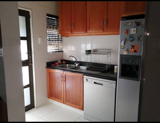 4 BEDROOM HOUSE FOR SALE IN RESERVOIR HILLS